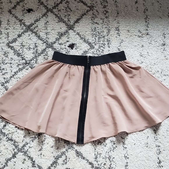 Pink flowy circle skirt - Picture 2 of 3